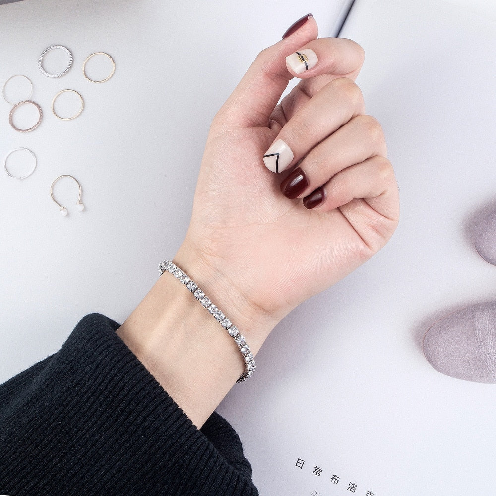 צמיד טניס יוקרתי משובץ קרולין